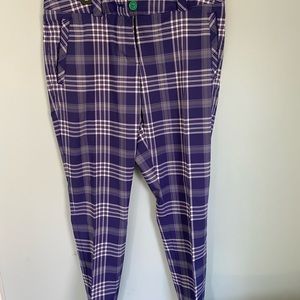 Nike women’s gold pants size 8